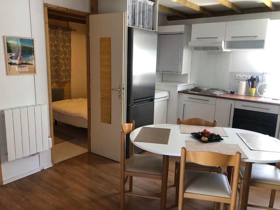 Le 77 - Nature Proche S.besse Chalet Egliseneuve-d'Entraigues